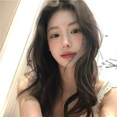 我才不要和人类恋爱呢
